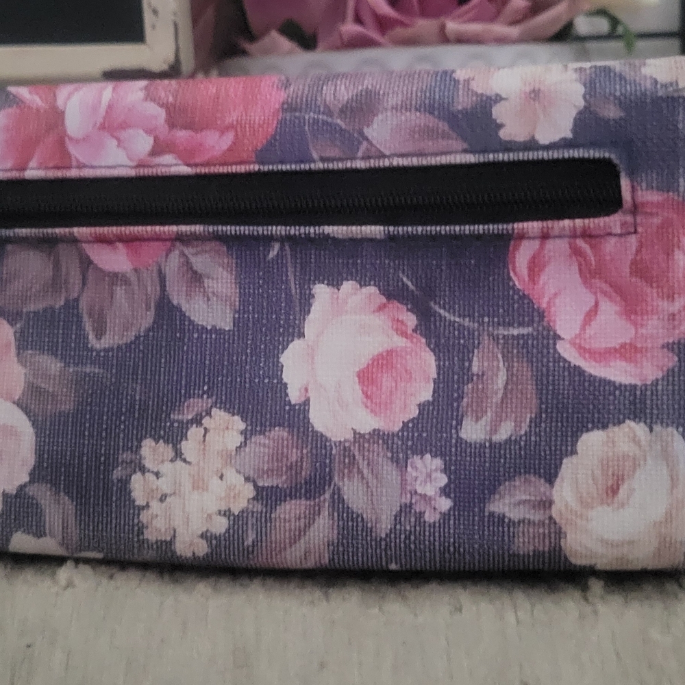 Wallet - Picture 6 of 7